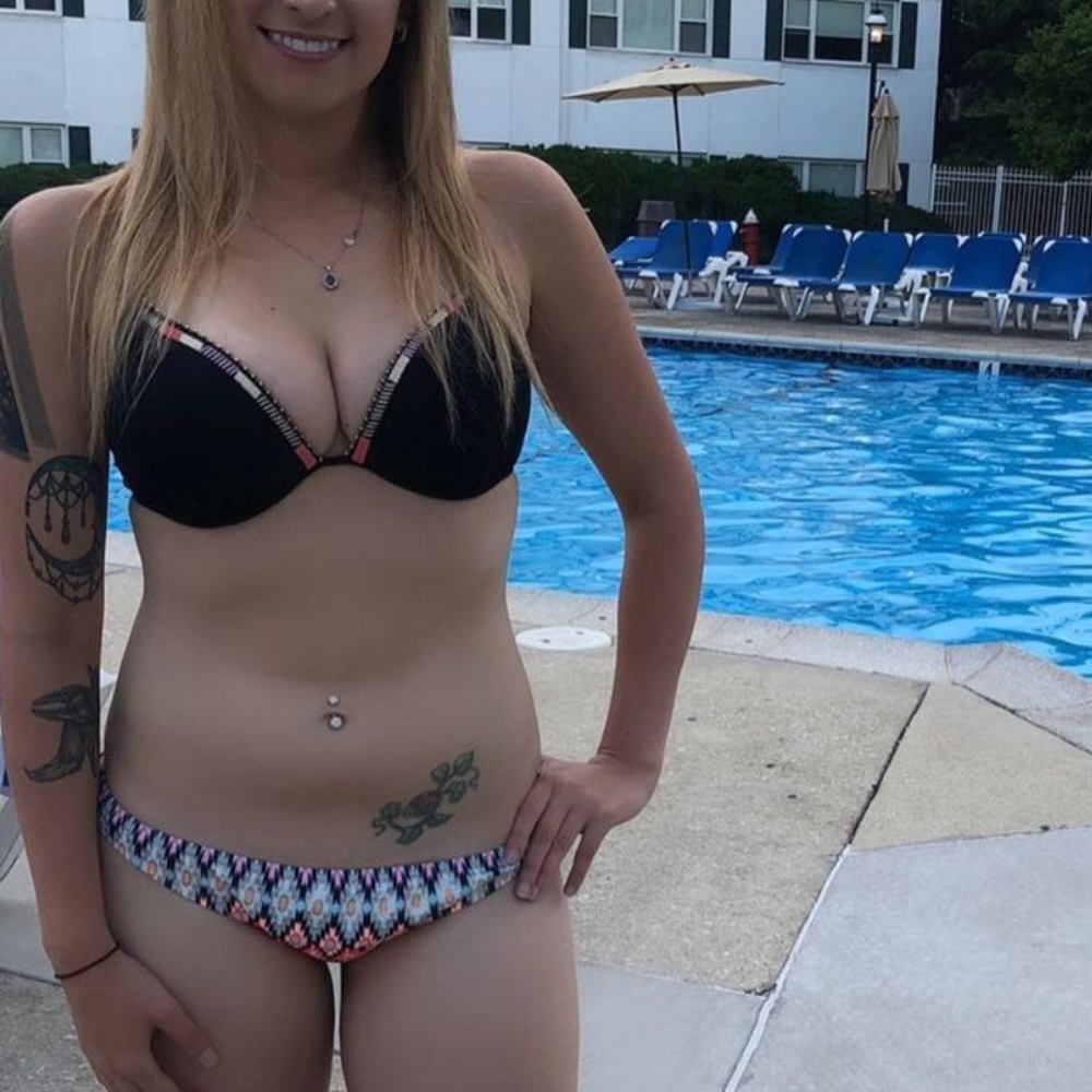 Victoria’s Secret Push up Underwire Bikini Top